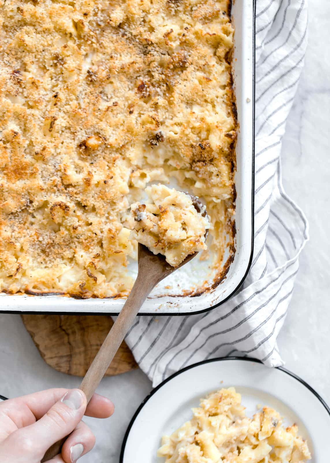 lobster mac and cheese I howsweeteats.com 