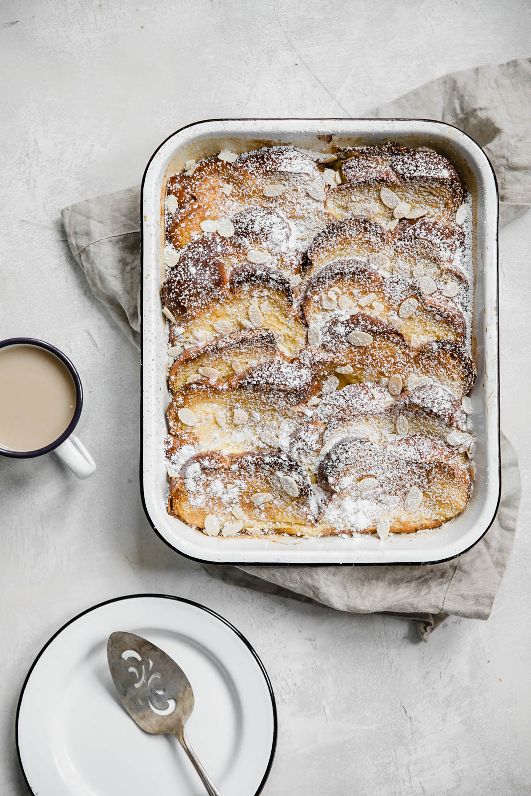 creme brulee french toast I howsweeteats.com #frenchtoast #breakfast #holiday #christmas #cremebrulee
