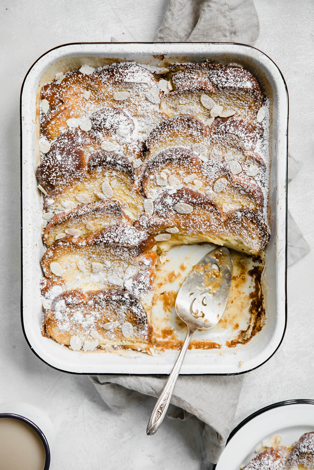 creme brulee french toast I howsweeteats.com #frenchtoast #breakfast #holiday #christmas #cremebrulee