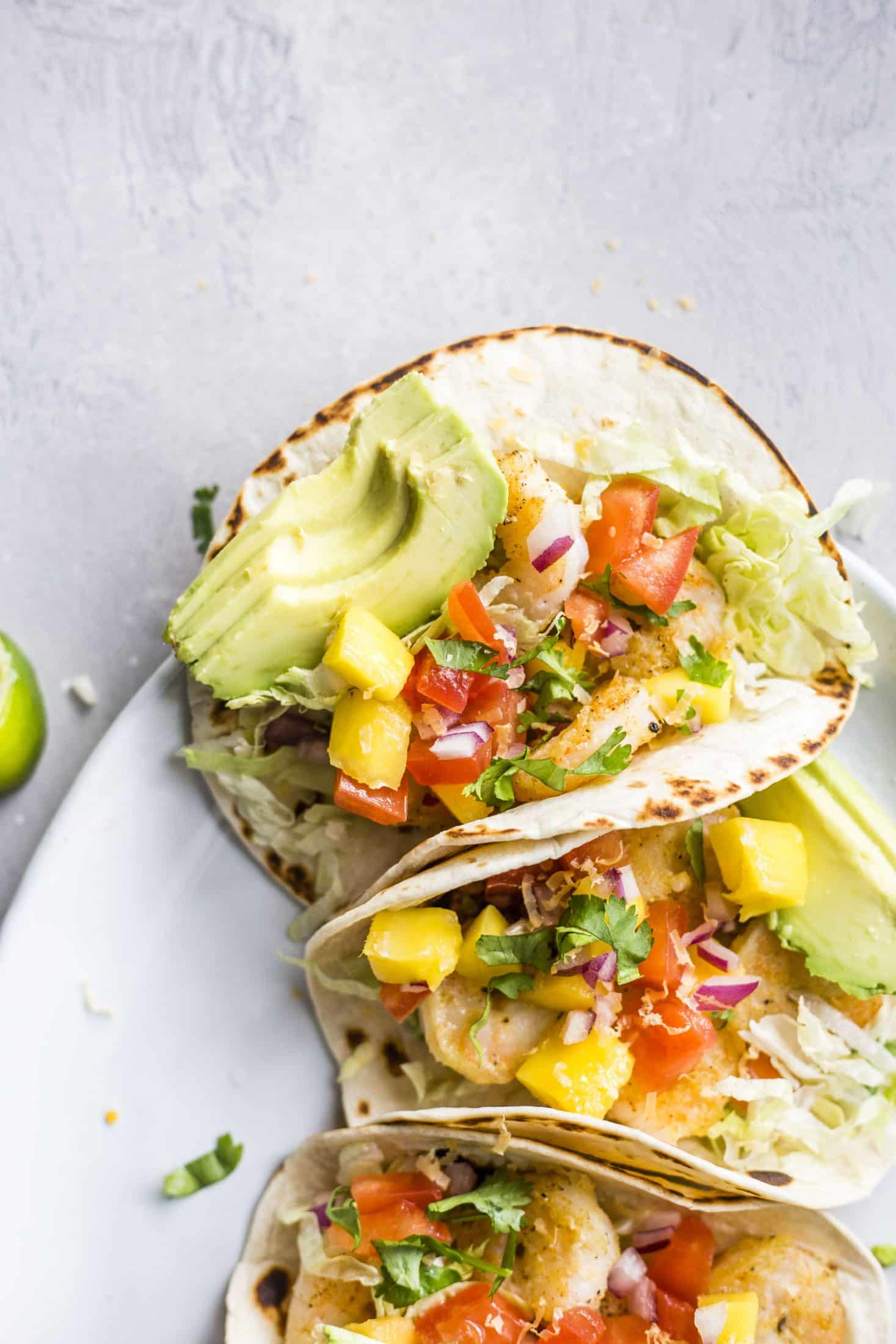 crispy shrimp tacos I howsweeteats.com #shrimp #tacos #seafood #healthy #recipes