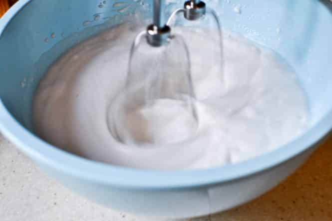 Homemade Mocha Coconut Iced Coffees I howsweeteats.com Homemade Mocha Coconut Iced Coffees I howsweeteats.com