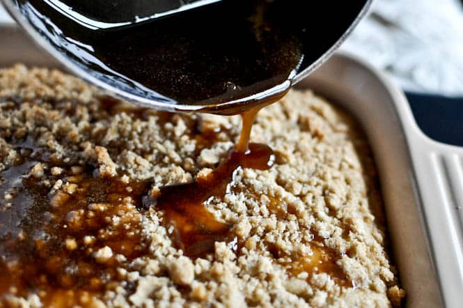 Eggnog Breakfast Crumble Crunch Cake I howsweeteats.com Eggnog Breakfast Crumble Crunch Cake I howsweeteats.com