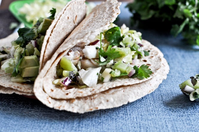 Grilled Coconut Lime Tilapia Tacos with Kiwi Salsa I howsweeteats.com