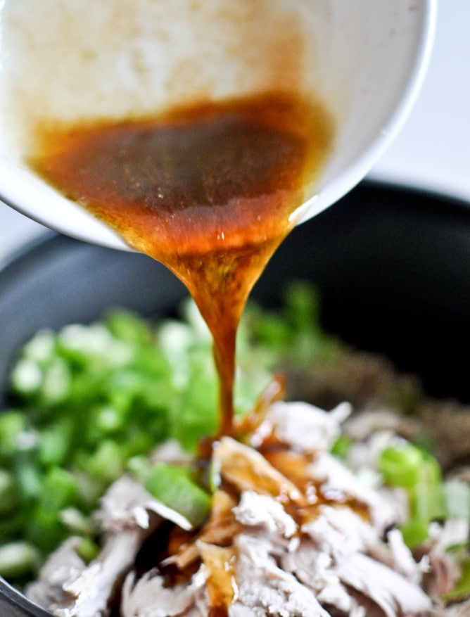 Toasted Sesame Quinoa with Chicken I howsweeteats.com Toasted Sesame Quinoa with Chicken I howsweeteats.com