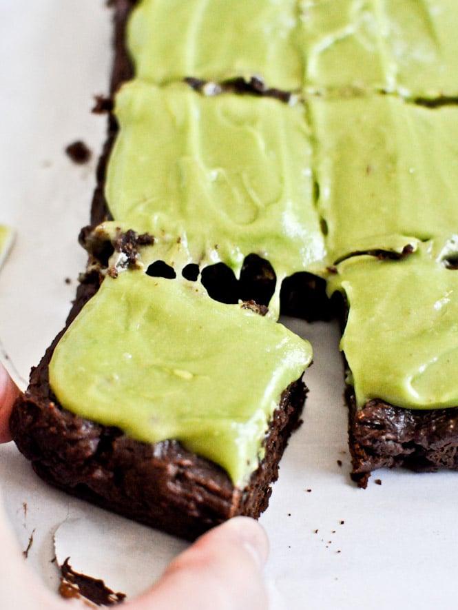 Fudgy Avocado Brownies I howsweeteats.com Fudgy Avocado Brownies I howsweeteats.com