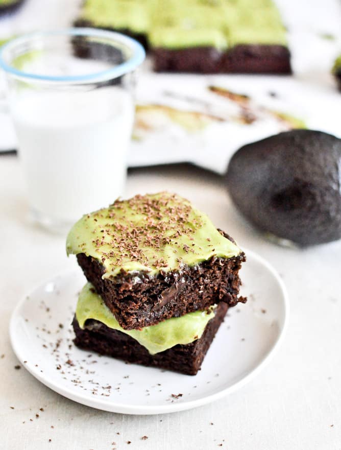 Fudgy Avocado Brownies I howsweeteats.com Fudgy Avocado Brownies I howsweeteats.com