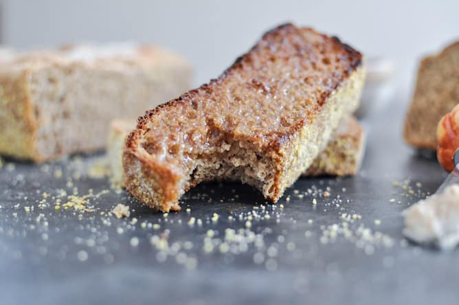 Whole Wheat Pumpkin Spice English Muffin Bread with Brown Sugar Cinnamon Butter I howsweeteats.com