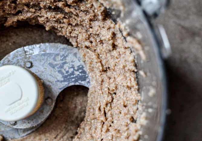 Roasted Pecan Pumpkin Butter I howsweeteats.com