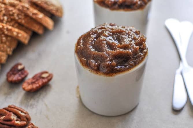 Roasted Pecan Pumpkin Butter I howsweeteats.com