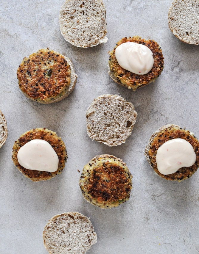 Crispy Quinoa Sliders I howsweeteats.com