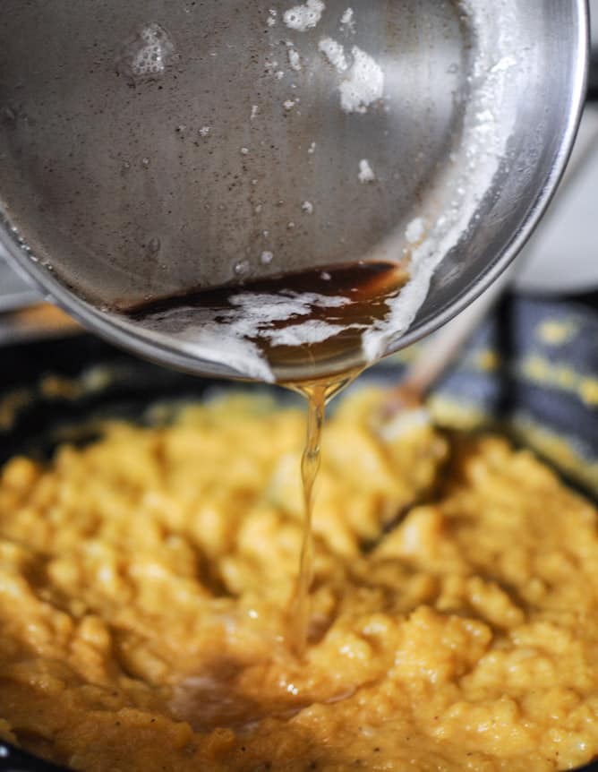 Easy Butternut Skillet Shells & Cheese I howsweeteats.com