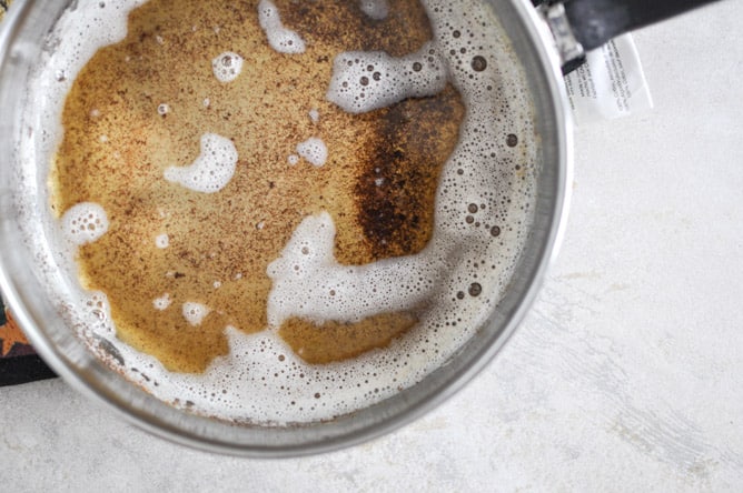 How To Brown Butter - Step By Step I howsweeteats.com