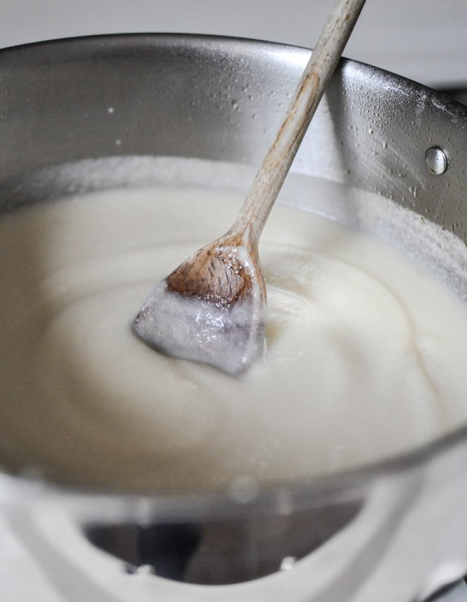 Creamy Cauliflower Soup I howsweeteats.com