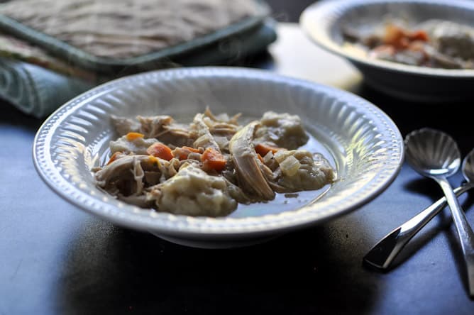 Easy Crockpot Chicken and Dumplings I howsweeteats.com