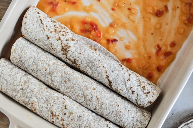 Lightened Up Chicken Enchiladas I howsweeteats.com