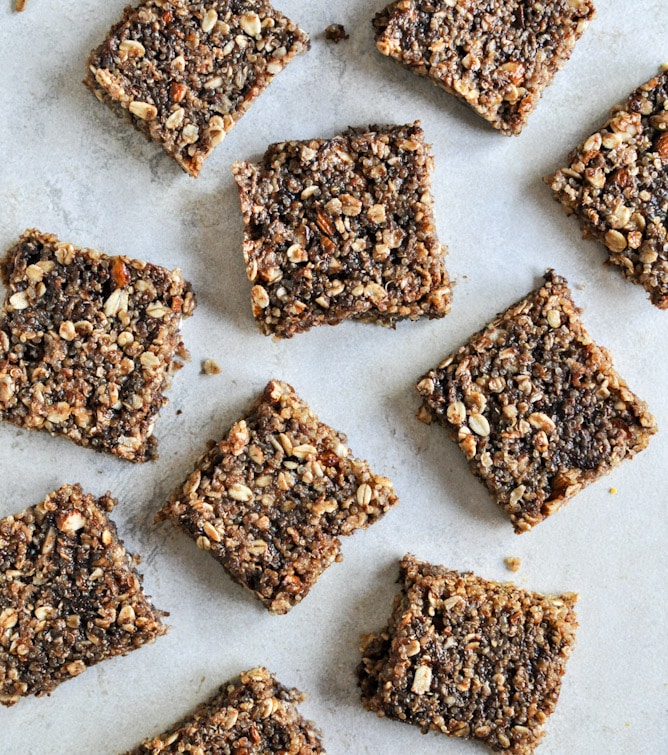 No-Bake Brown Butter Quinoa Bars I howsweeteats.com
