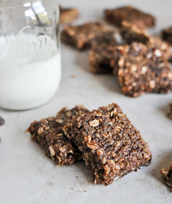 No-Bake Brown Butter Quinoa Bars I howsweeteats.com