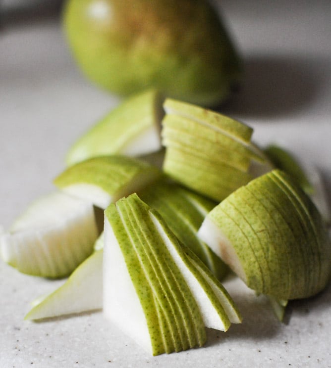 Broiled Feta with Caramelized Cinnamon Pears I howsweeteats.com
