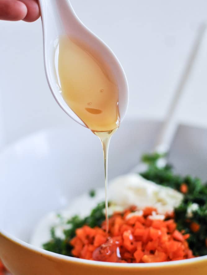 Spinach and Kale Greek Yogurt Dip I howsweeteats.com