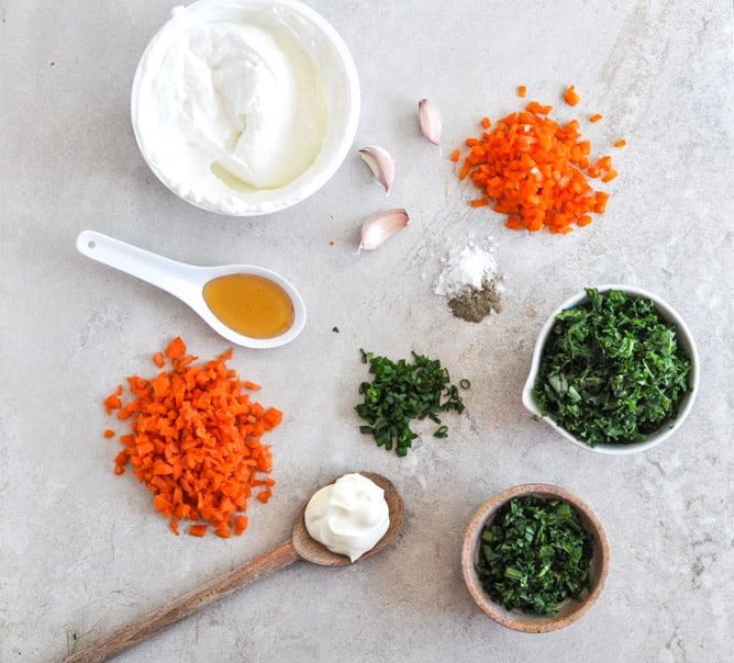 Spinach and Kale Greek Yogurt Dip I howsweeteats.com