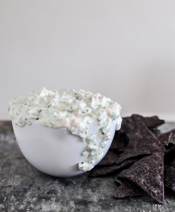 Spinach and Kale Greek Yogurt Dip I howsweeteats.com