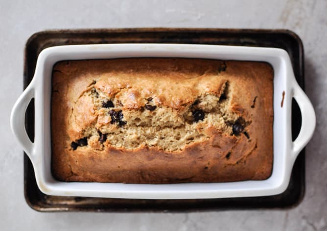 Eggnog Chocolate Chip Bread I howsweeteats.com