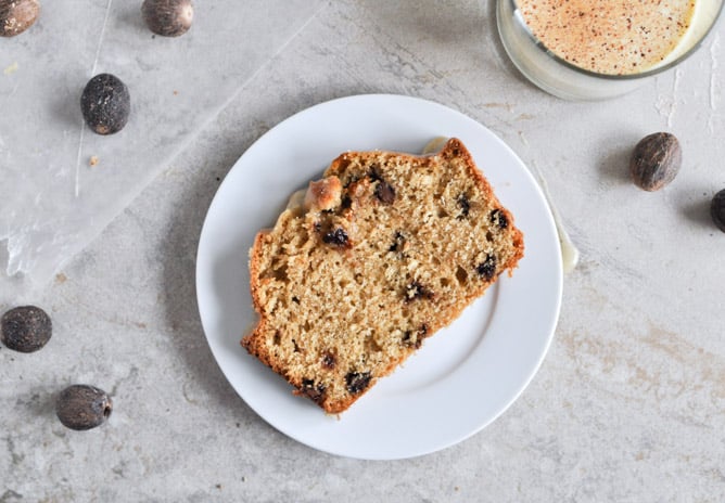 Eggnog Chocolate Chip Bread I howsweeteats.com