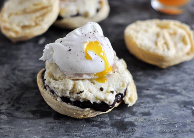 Thanksgiving Leftover Breakfast Biscuits I howsweeteats.com