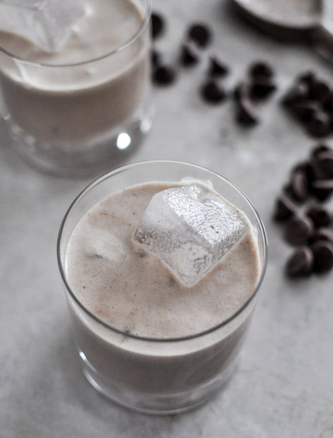 Homemade Irish Cream Liqueur I howsweeteats.com