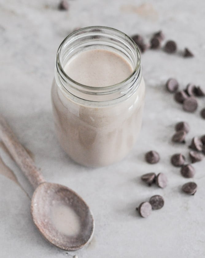 Homemade Irish Cream Liqueur I howsweeteats.com