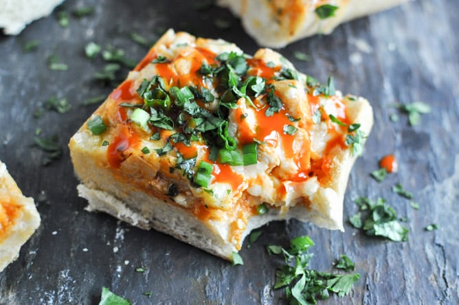 30-Minute Buffalo Chicken French Breads I howsweeteats.com