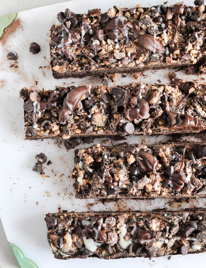 Loaded Chocolate Bourbon Fudge I howsweeteats.com