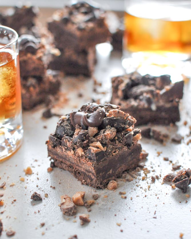 Loaded Chocolate Bourbon Fudge I howsweeteats.com