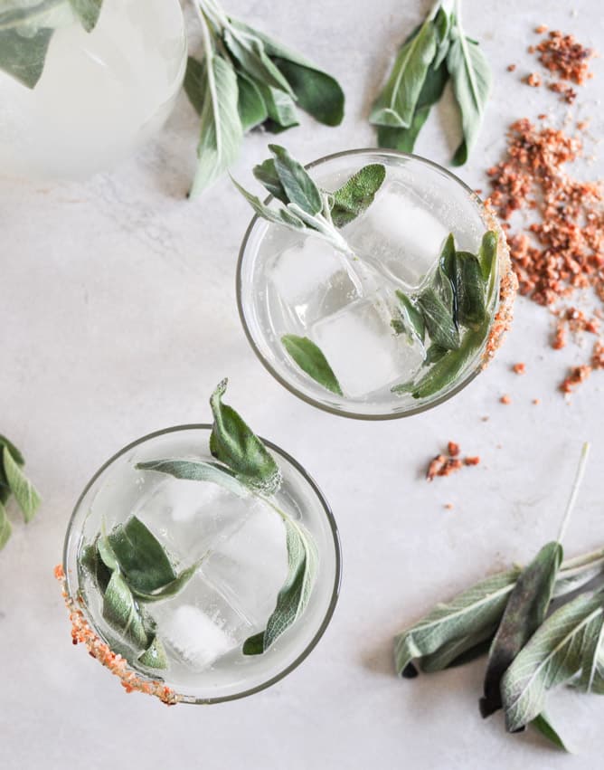 Honey Sage Gin Fizz I howsweeteats.com