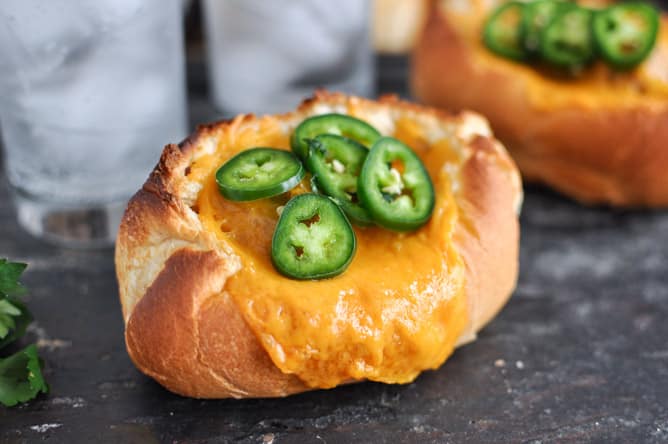 Jalapeño Cheddar Chicken Meatball Sandwiches I howsweeteats.com