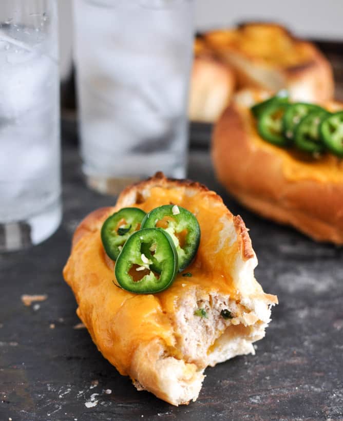 Jalapeño Cheddar Chicken Meatball Sandwiches I howsweeteats.com