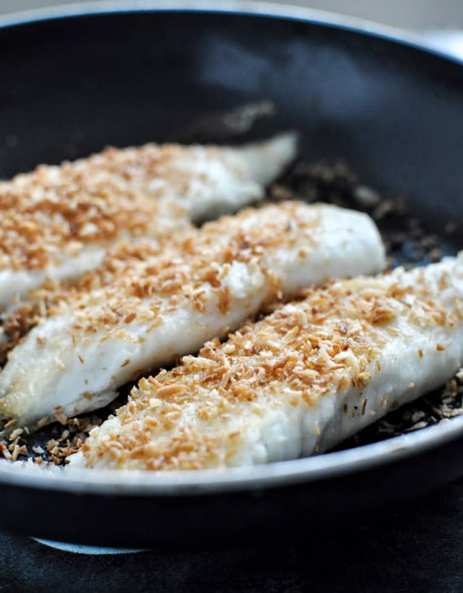 Toasted Coconut Tilapia with Pomegranate Salsa I howsweeteats.com