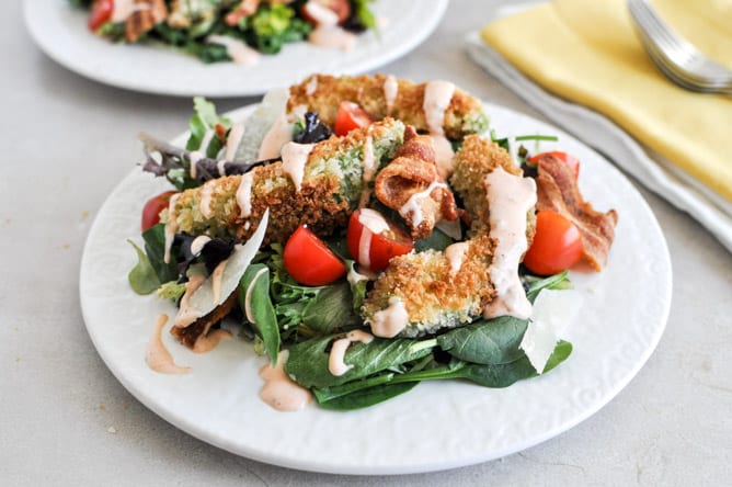 Crispy Avocado BLT Salad I howsweeteats.com