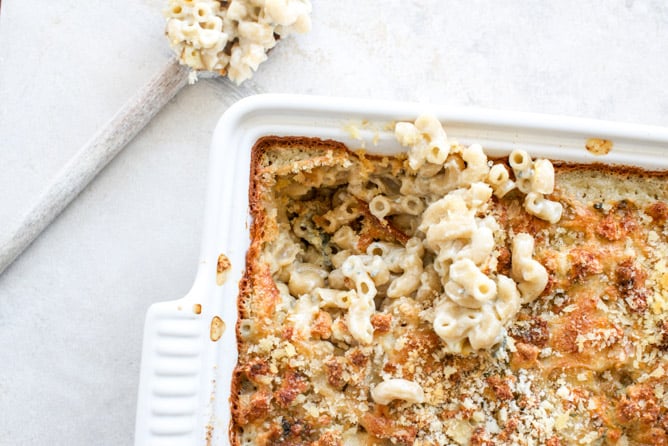 Blue Cheese Mac and Cheese I howsweeteats.com