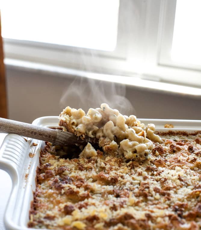 Blue Cheese Mac and Cheese I howsweeteats.com