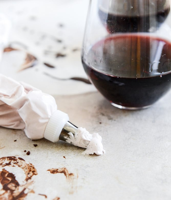 Dark Chocolate Fudge Merlot Cupcakes I howsweeteats.com