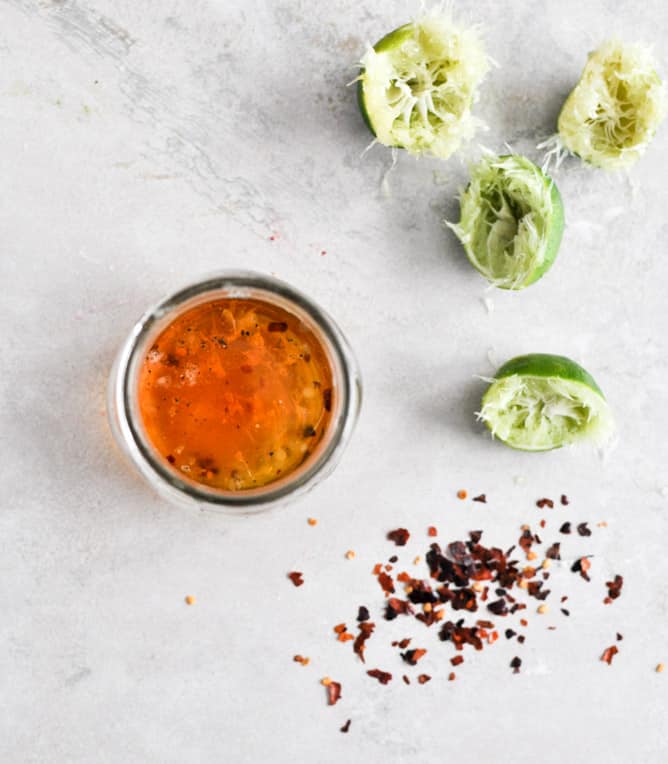 Tequila Lime Flank Steak Fajita Salad with Chile Lime Vinaigrette I howsweeteats.com