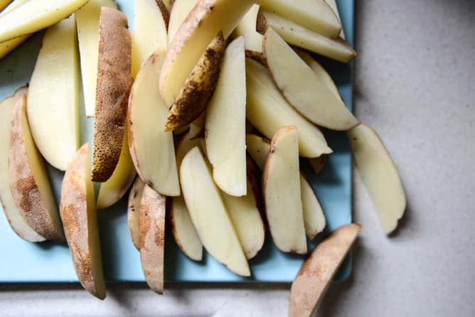Crispy Buffalo Oven Fries I howsweeteats.com