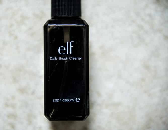 daily brush cleaner I howsweeteats.com