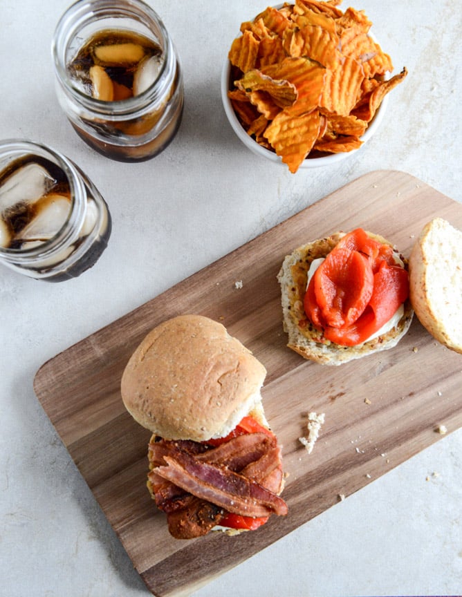 Roasted Red Pepper Quinoa + White Bean Burgers I howsweeteats.com