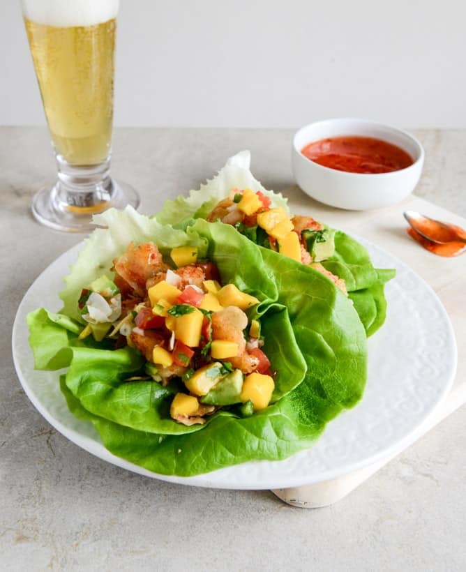 Beer Battered Shrimp Lettuce Wraps with Mango Avocado Salsa I howsweeteats.com