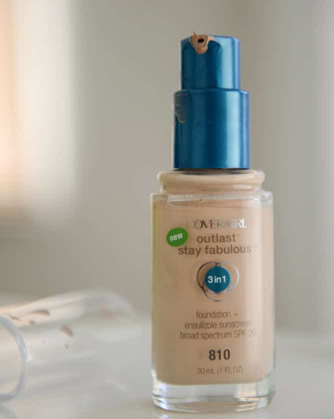 Cover Girl Outlast Stay Fabulous 3 in 1 Foundation I howsweeteats.com