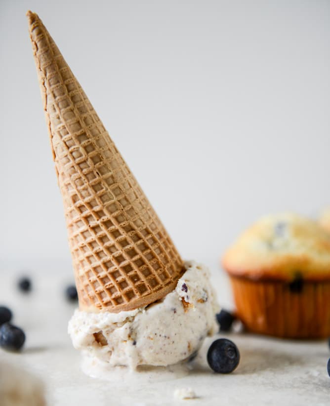 Blueberry Muffin Ice Cream I howsweeteats.com
