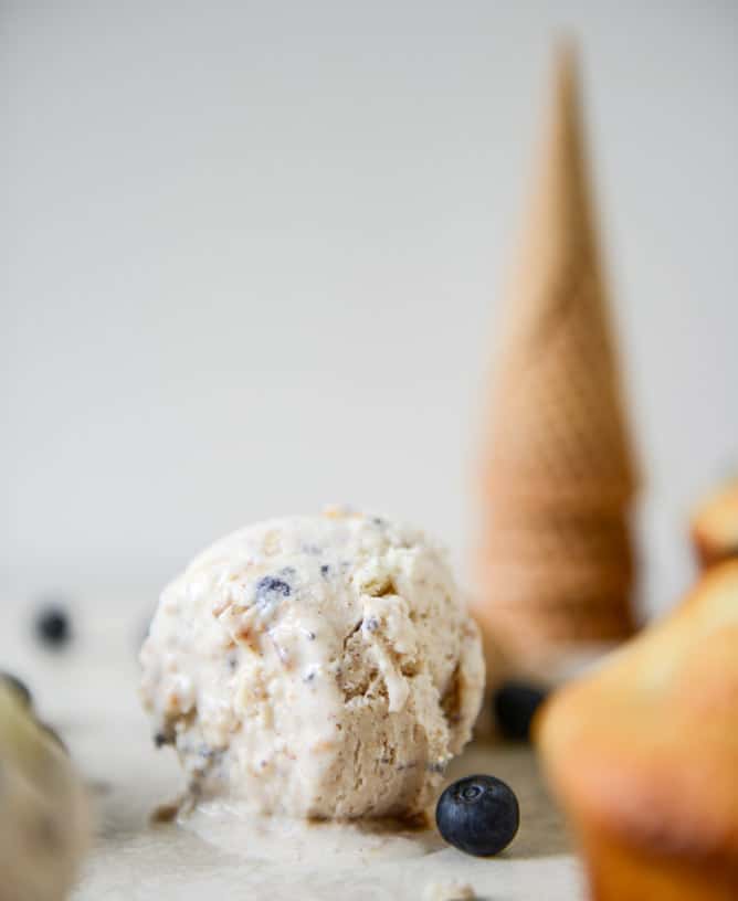 Blueberry Muffin Ice Cream I howsweeteats.com