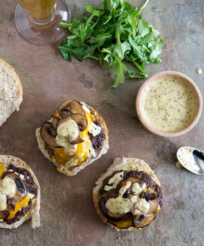 Cheeseburgers with Sautéed Mushrooms, Arugula and Dijon Aioli I howsweeteats.com